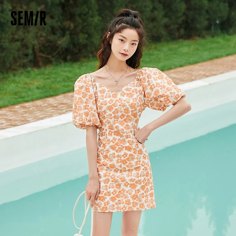 SEMIR Dress Women Puff Sleeves V-Neck Short Dress Romantic 2022 Summer New Yellow Texture Floral Dresses French Style
SEMIR Dress Women Puff Sleeves V-Neck Short Dress Romantic 2022 Summer New Yellow Texture Floral Dresses French Style