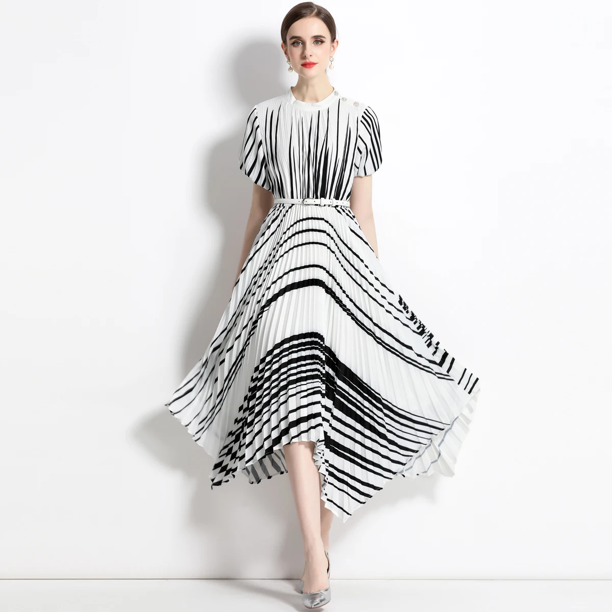 AELEWELL Women Long Dress Runway Fashion Summer O-Neck Belt Black Stripe Print Buttons Elegant Pullover Slim Pleated Dress A1966
AELEWELL Women Long Dress Runway Fashion Summer O-Neck Belt Black Stripe Print Buttons Elegant Pullover Slim Pleated Dress A1966