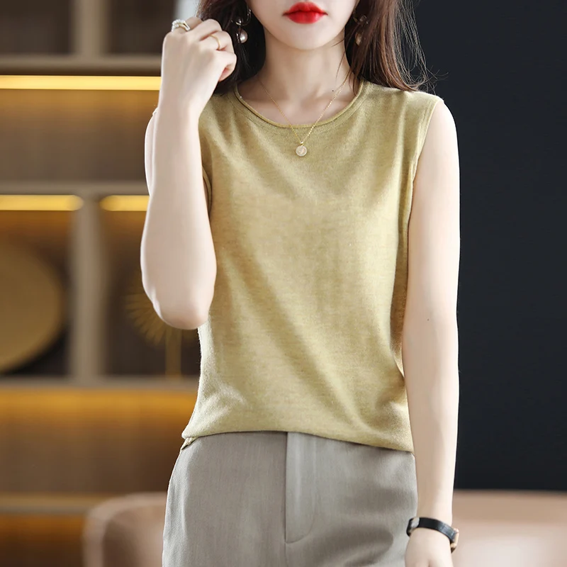 Sleeveless Knitted Camisole Women's Round Neck Pullover Simple And Versatile Temperament Thin Bottoming Shirt Summer
Sleeveless Knitted Camisole Women's Round Neck Pullover Simple And Versatile Temperament Thin Bottoming Shirt Summer