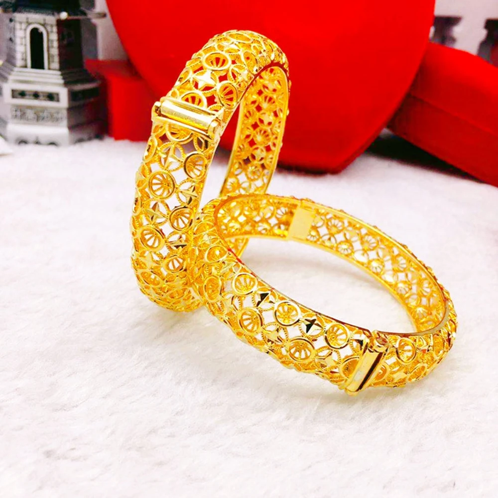 Hollow Dubai Women Bangle Opeable Bracelet 18k Yellow Gold Filled Classic Lady Bangle Jewelry Gift Dia 62mm
Hollow Dubai Women Bangle Opeable Bracelet 18k Yellow Gold Filled Classic Lady Bangle Jewelry Gift Dia 62mm