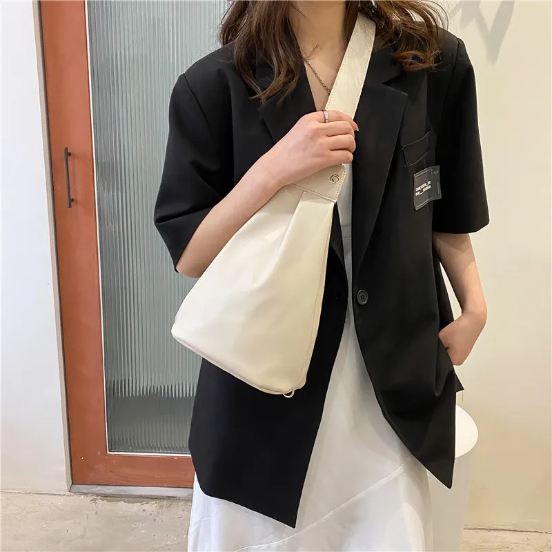 Trendy Small Chest Bag Female Messenger Shoulder Bag Simple Retro Ladies Waist Bag Pu Leather Crossbody Sling Bags
Trendy Small Chest Bag Female Messenger Shoulder Bag Simple Retro Ladies Waist Bag Pu Leather Crossbody Sling Bags