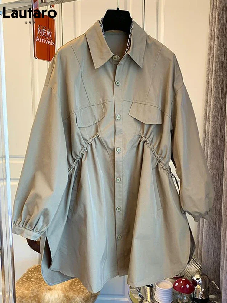 

Lautaro Spring Autumn Oversized Khaki Shirt Trench Coat for Women Drawstring Runway Designer Casual Loose Fashion 2022 One Size