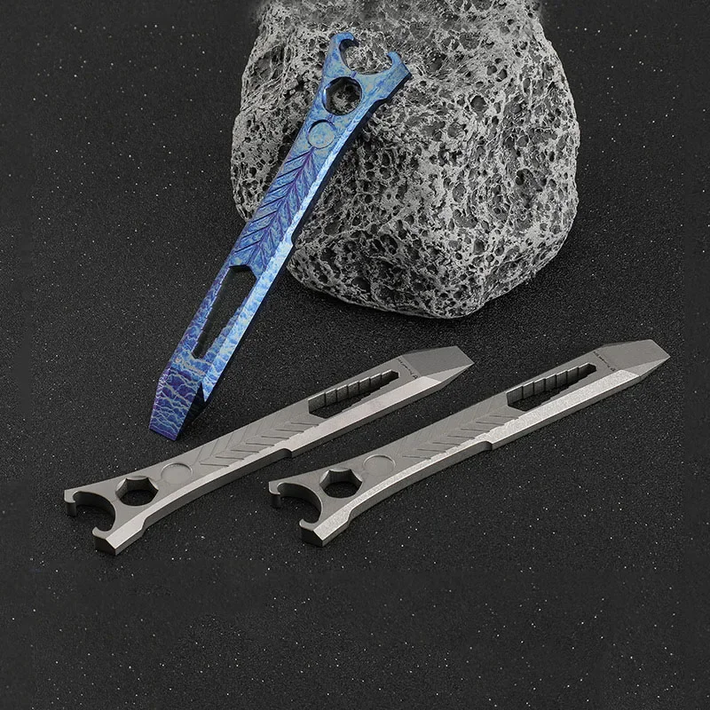 

Titanium Alloy EDC Small Tool Multifunctional Crowbar Outdoor Survival Crowbar Camping Bottle Opener Hexagonal Wrench Tools