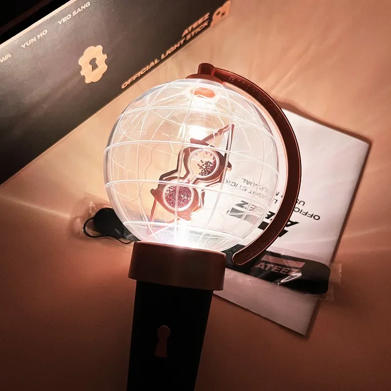 ATEEZ Concert 1.0 Variable Color Lightstick Globe Compass Hand Light Lamp SeongHwa HongJoong Fans Gifts ATINY Fan Meeting Items
ATEEZ Concert 1.0 Variable Color Lightstick Globe Compass Hand Light Lamp SeongHwa HongJoong Fans Gifts ATINY Fan Meeting Items