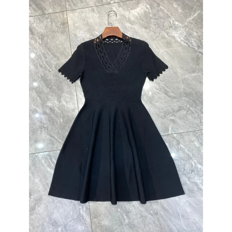 2023 Summer Sexy Hollow Lace Sleeve Short Women's Dress Temperament Solid Color Office Ladies Casual Slim Skirts Women Clothing
2023 Summer Sexy Hollow Lace Sleeve Short Women's Dress Temperament Solid Color Office Ladies Casual Slim Skirts Women Clothing