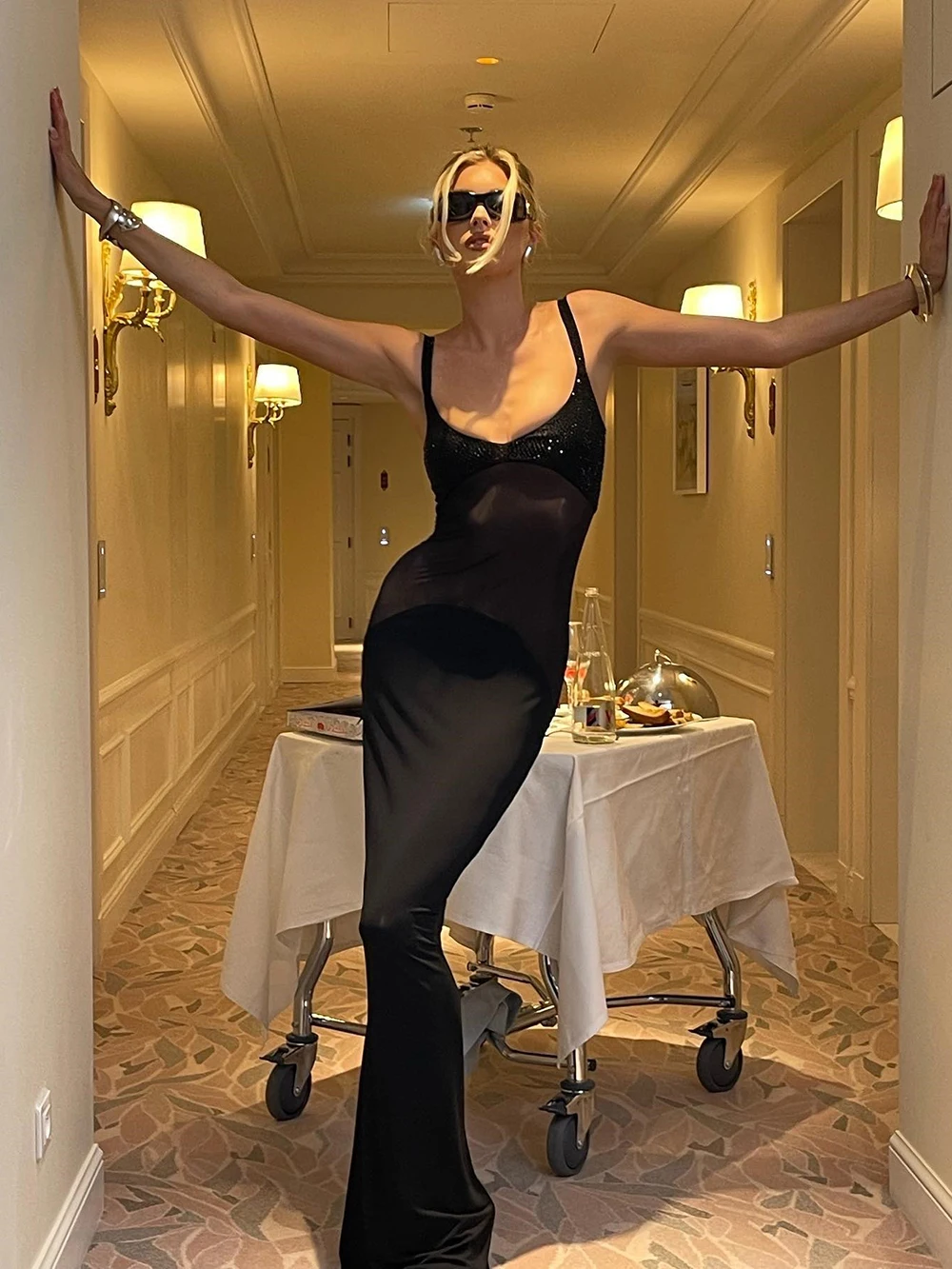 2023 Summer Women Sexy Spaghetti Strap Sleeveless V-Neck Diamond Bandage Long Maxi Bodycon Celebrity Club Party Evening Dress
2023 Summer Women Sexy Spaghetti Strap Sleeveless V-Neck Diamond Bandage Long Maxi Bodycon Celebrity Club Party Evening Dress
