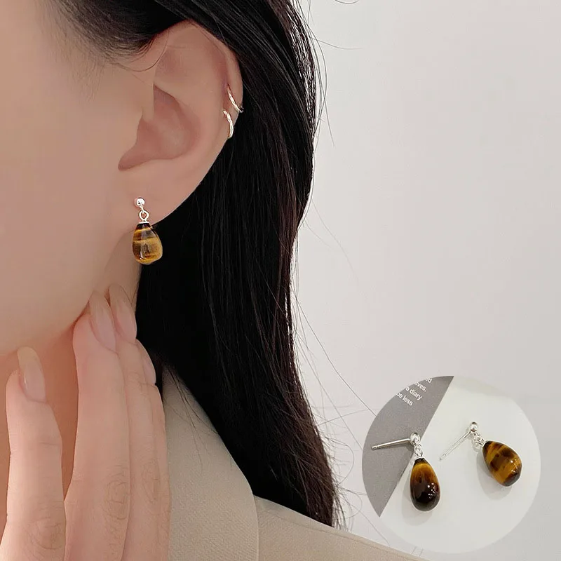 100% 925 Sterling Silver Tiger's Eye Water Drop Earrings for Women Girl Simple Geometric Design Jewelry Party Gift Dropshipping
100% 925 Sterling Silver Tiger's Eye Water Drop Earrings for Women Girl Simple Geometric Design Jewelry Party Gift Dropshipping
