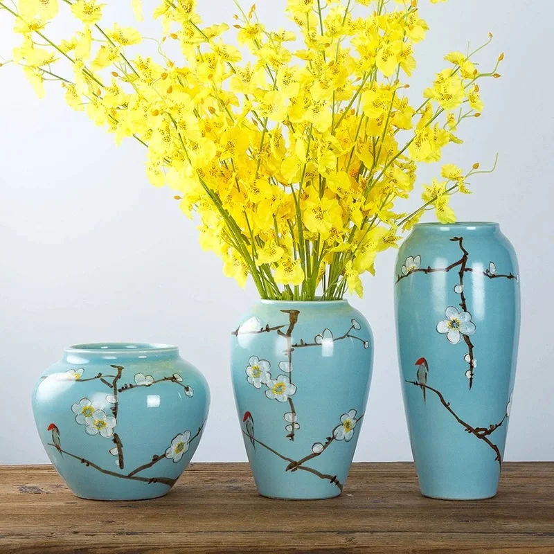 Underglaze color hand-painted flower and bird ceramic crafts Chinese vase ornaments Modern minimalist ornaments vase
Underglaze color hand-painted flower and bird ceramic crafts Chinese vase ornaments Modern minimalist ornaments vase