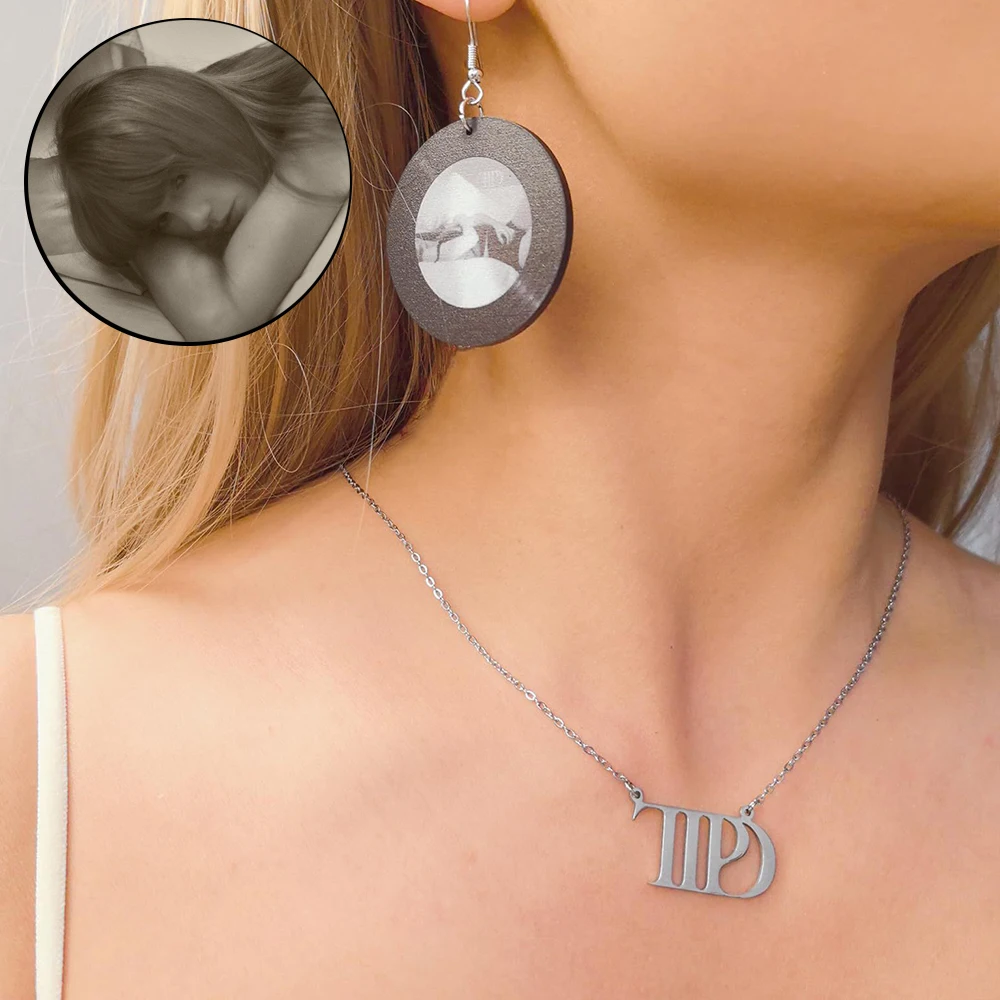 Taylor the Swift TTPD Pendant Necklace and Earrings Set Stainless Steel Music Albumthe Eras Tour Jewelry Gifts for Women Girls
Taylor the Swift TTPD Pendant Necklace and Earrings Set Stainless Steel Music Albumthe Eras Tour Jewelry Gifts for Women Girls