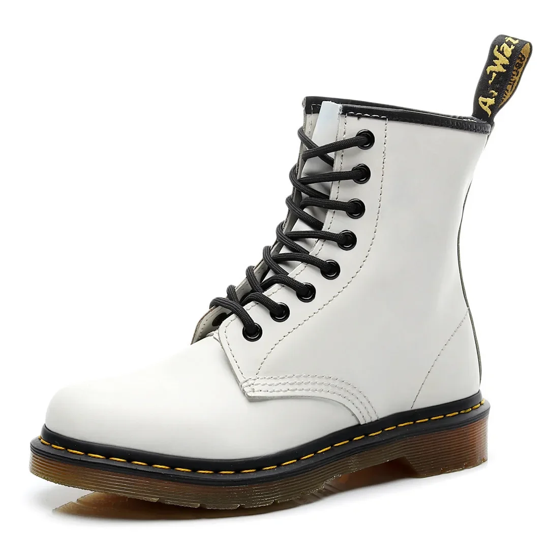 British style couple short boots, men and women's genuine leather Martin boots, round toe trend motorcycle shoes
British style couple short boots, men and women's genuine leather Martin boots, round toe trend motorcycle shoes