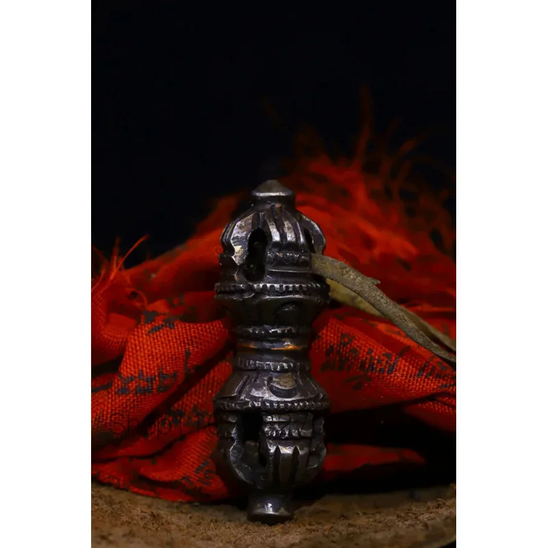 2"Tibetan Temple Collection Old Tiantie Dorje Vajra Phurpa pendant Amulet Dharma Town house Exorcism
2"Tibetan Temple Collection Old Tiantie Dorje Vajra Phurpa pendant Amulet Dharma Town house Exorcism