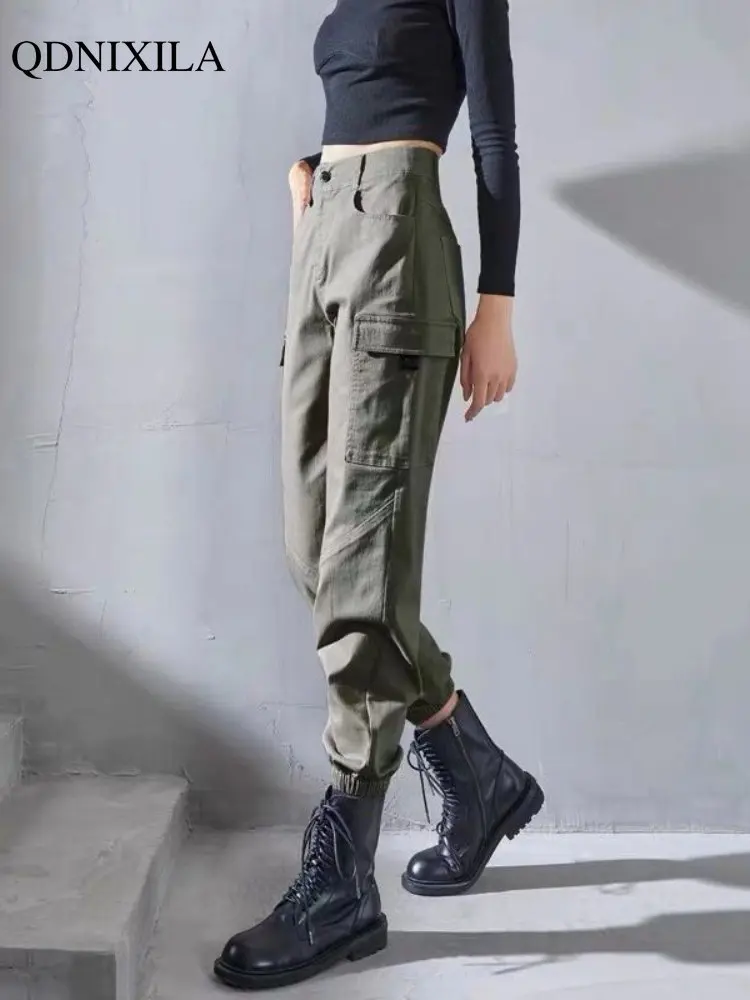 Women's new in cargo pants y2k streetwear Sports Trousers for women baggy fashion harajuku thickened high waist slim sweatpant
Women's new in cargo pants y2k streetwear Sports Trousers for women baggy fashion harajuku thickened high waist slim sweatpant