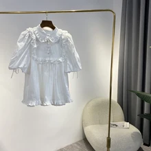 2022 Spring New Frilled Ruffle Half Lantern Sleeve Solid White Organic Cotton Princess Style Shirts Blouses Daily Wear 
2022 Spring New Frilled Ruffle Half Lantern Sleeve Solid White Organic Cotton Princess Style Shirts Blouses Daily Wear