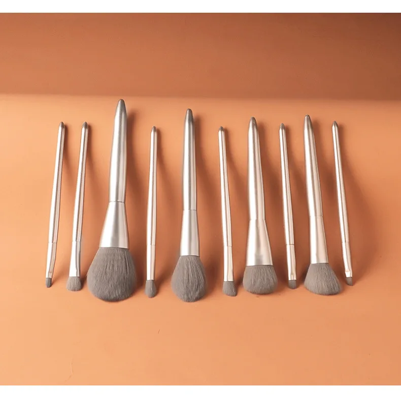 Shiny silver 10 piece makeup brush set, Cangzhou full set of beauty tools, powder brush, powder blusher brush, concealer brush,
Shiny silver 10 piece makeup brush set, Cangzhou full set of beauty tools, powder brush, powder blusher brush, concealer brush,