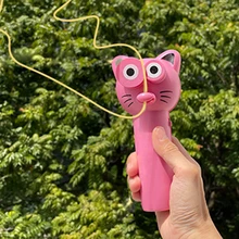 Nieuwe Zipstring Touw Launcher Propeller Met Touw String Controller Creatieve Party Smaak Draagbare Fun Elektrische Speelgoed
Nieuwe Zipstring Touw Launcher Propeller Met Touw String Controller Creatieve Party Smaak Draagbare Fun Elektrische Speelgoed