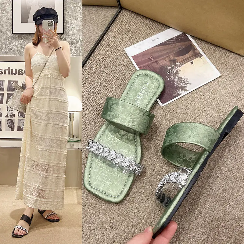 Summer New Versatile Fashion Water Diamond Fairy External Wearing Slippers Waterproof and Non slip Flat Sandals Slippers
Summer New Versatile Fashion Water Diamond Fairy External Wearing Slippers Waterproof and Non slip Flat Sandals Slippers