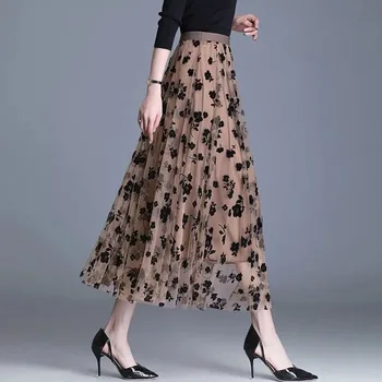 Vista-se com Elegância: Saia de Tule com Estampa de Leopardo da TRAF 9 GIDYQ Korean Women Mesh Skirt Fashion Hook Flower Loose Midi Skirt Elegant Female Casual All Match Skirts Summer New