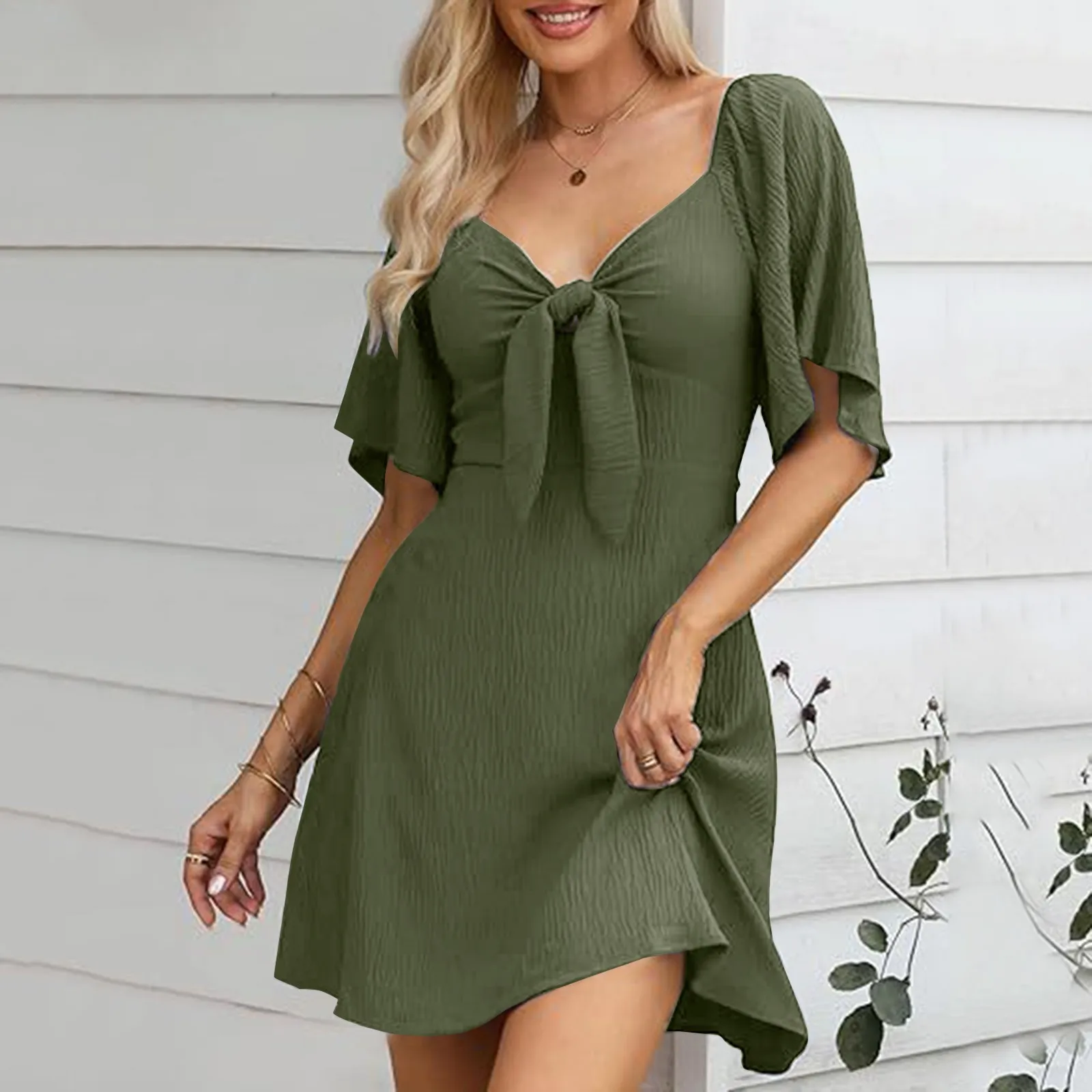 Elegant Solid Color Mini Dress For Women Summer V-Neck Ruffles Half Sleeve Short Dress A-Line Slim Waist Backless Female Dresses
Elegant Solid Color Mini Dress For Women Summer V-Neck Ruffles Half Sleeve Short Dress A-Line Slim Waist Backless Female Dresses