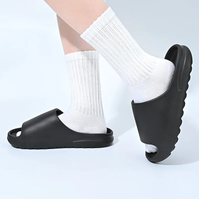 Kidmi Fashion Men Flat Slippers Clogs Garden Shoes For Men Summer Beach Soft EVA Slippers Unisex Casual Home Shoes Shower Slides
Kidmi Fashion Men Flat Slippers Clogs Garden Shoes For Men Summer Beach Soft EVA Slippers Unisex Casual Home Shoes Shower Slides