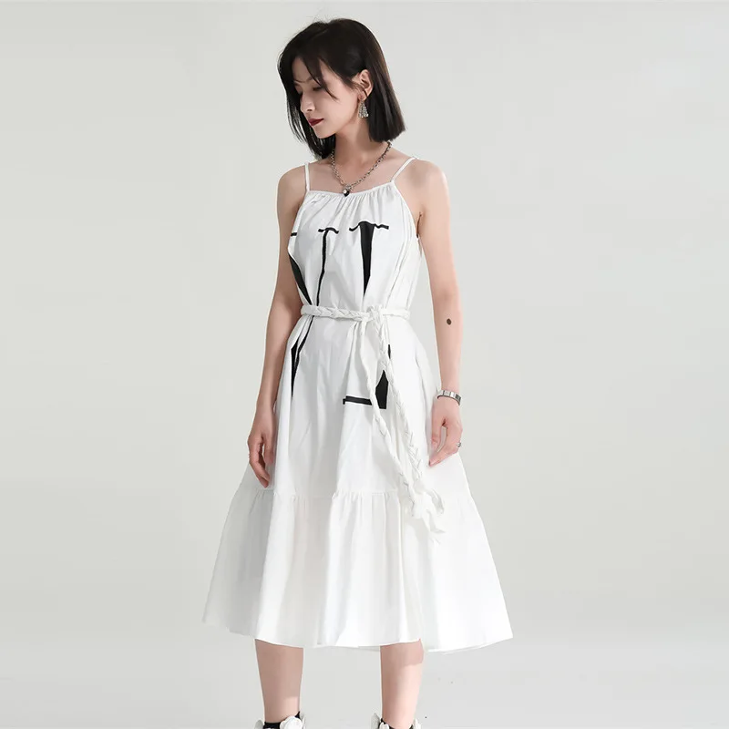 Zhongchuang Rizhen 2023 new design sense loose printed large swing suspender dress slimming sleeveless dress female summer
Zhongchuang Rizhen 2023 new design sense loose printed large swing suspender dress slimming sleeveless dress female summer