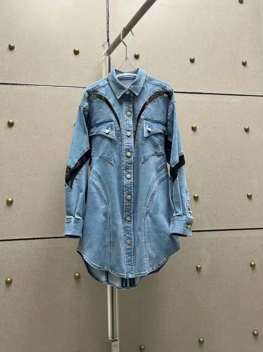 2023 New fashion Good Quality runway lace patchwork denim top 
2023 New fashion Good Quality runway lace patchwork denim top