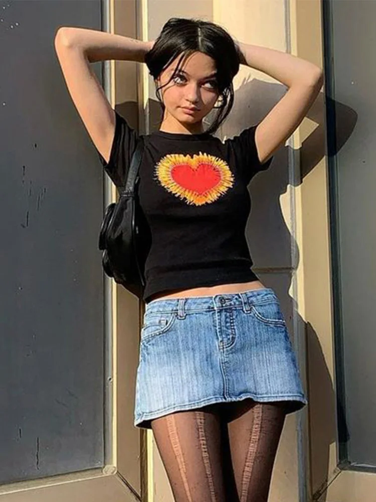 Chinese Style Casual Black Women T-shirts Harajuku Short Sleeve Crop Top T Shirt Hollow Out Sexy Tee Shirt Summer
Chinese Style Casual Black Women T-shirts Harajuku Short Sleeve Crop Top T Shirt Hollow Out Sexy Tee Shirt Summer