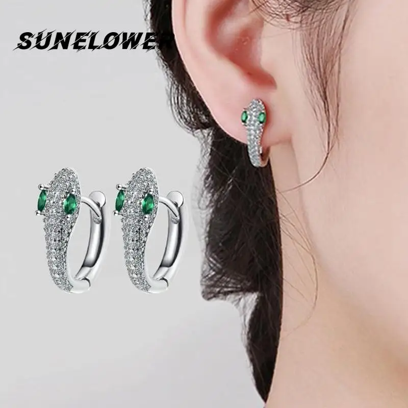 Zircon Ear Buckle Inlaid Crystal Snake Earring Exquisite CZ Hoop Earrings Fashion Popular Fashion Jewelry For Women
Zircon Ear Buckle Inlaid Crystal Snake Earring Exquisite CZ Hoop Earrings Fashion Popular Fashion Jewelry For Women