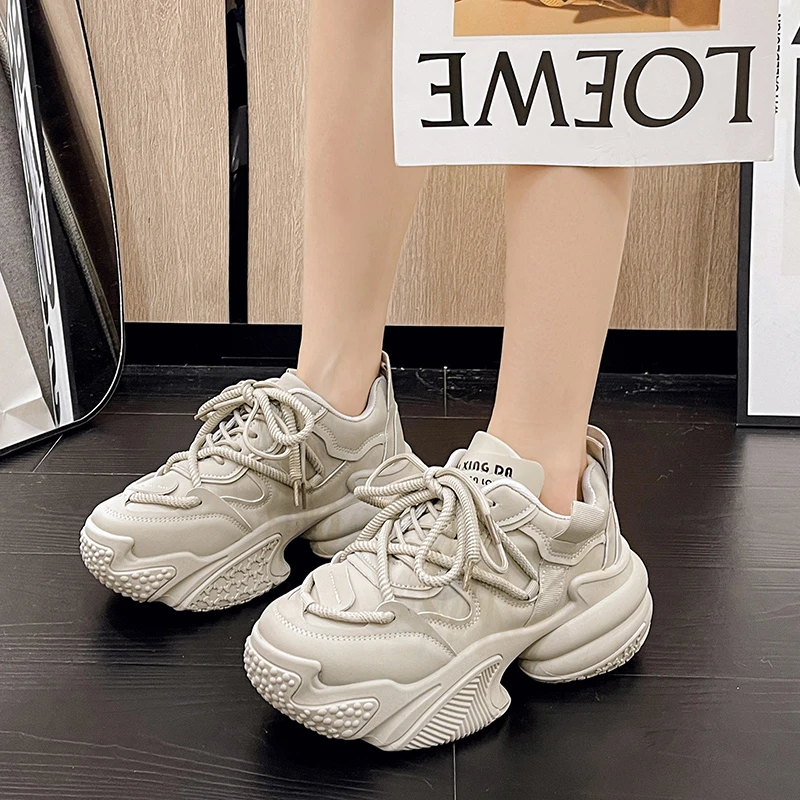 New 2024 Spring Autumn Women's Vulcanize Shoes Outdoors Non-slip Sports Casual Platform Shoes Lace-up Chunky Sneakers for Women
New 2024 Spring Autumn Women's Vulcanize Shoes Outdoors Non-slip Sports Casual Platform Shoes Lace-up Chunky Sneakers for Women