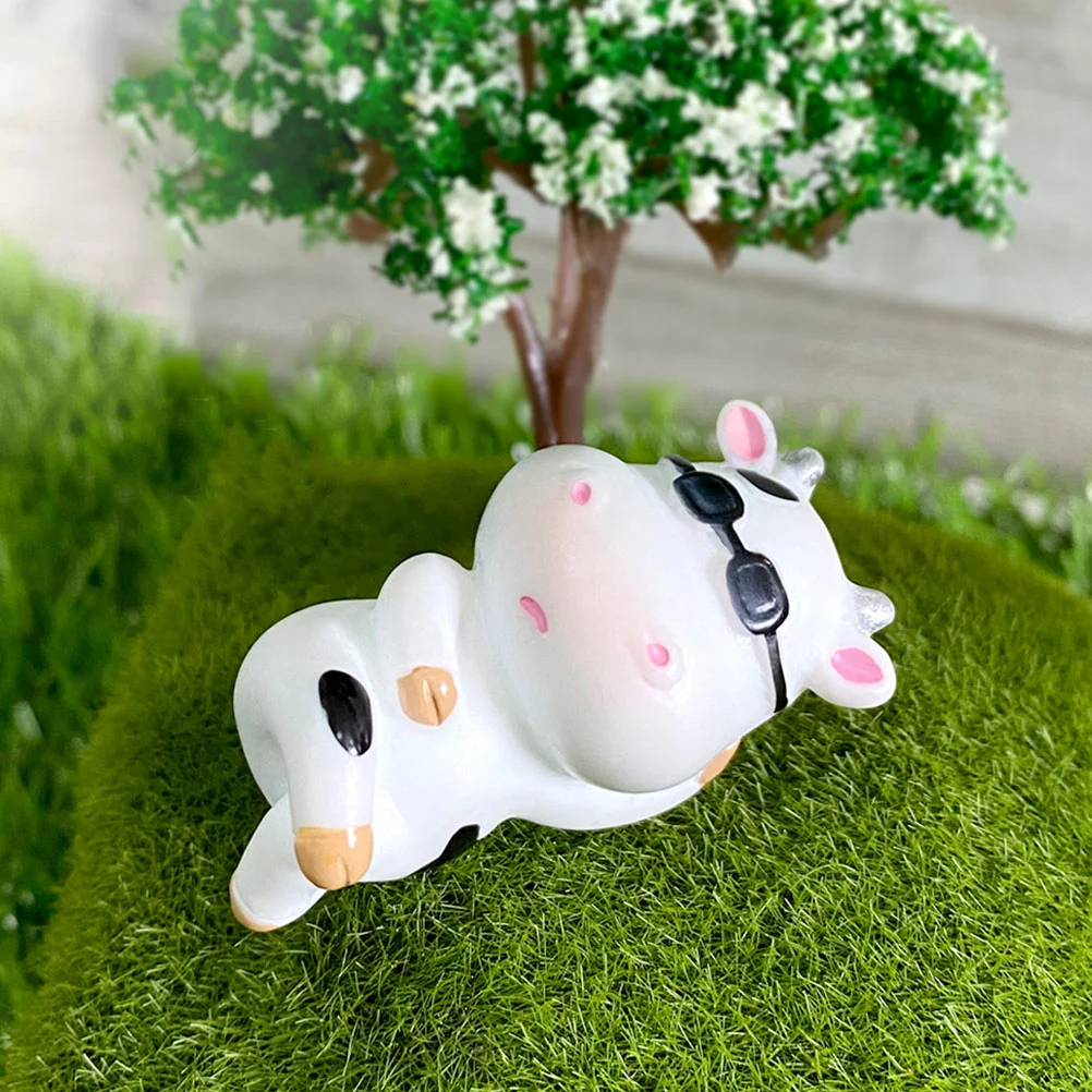 

8 Pcs Ornaments Adorable Cows Toys Resin Crafts Decorate Small Figurines Cartoon Statues Mini Animal