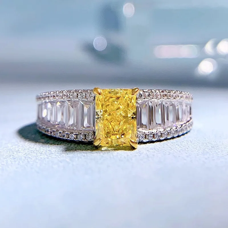 Jewelry 2023 New 925 Silver High Carbon Diamond Zuhuang Diamond 5 * 7mm Radian Cut European and American Popular Ring
Jewelry 2023 New 925 Silver High Carbon Diamond Zuhuang Diamond 5 * 7mm Radian Cut European and American Popular Ring