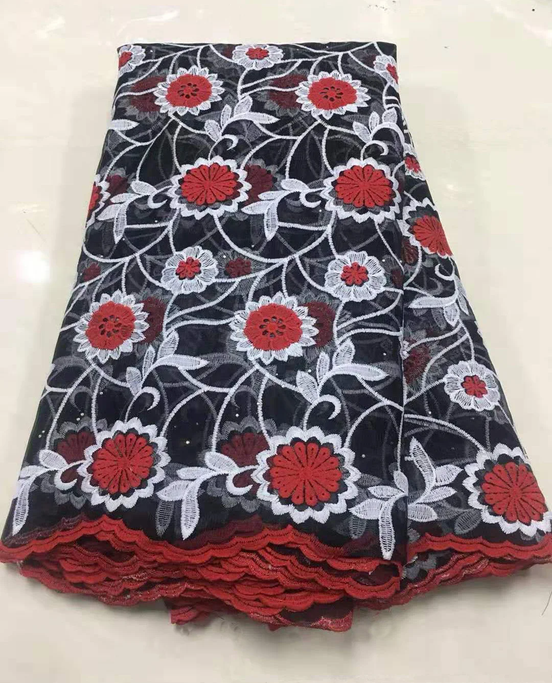 African Tulle Lace Fabric 2021 High Quality With Flowers Swiss Voile Lace In Switzerland Blue Cotton Lace For Party Dress
African Tulle Lace Fabric 2021 High Quality With Flowers Swiss Voile Lace In Switzerland Blue Cotton Lace For Party Dress