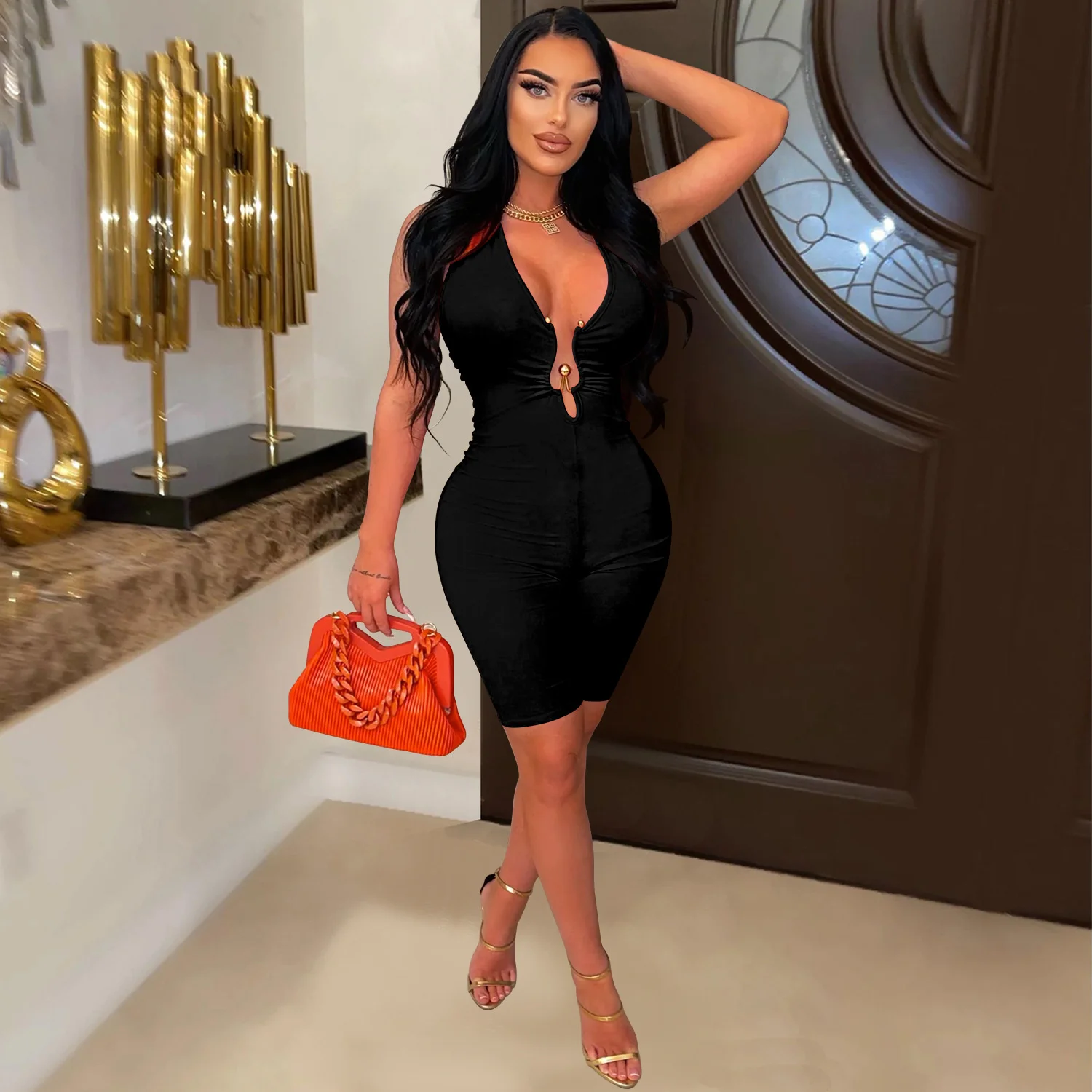 Cutubly Sexy Rompers For Women Solid Backles V-Neck Sleeveless Hollow Out Halter Shorts Jumpsuit Beach Pants
Cutubly Sexy Rompers For Women Solid Backles V-Neck Sleeveless Hollow Out Halter Shorts Jumpsuit Beach Pants