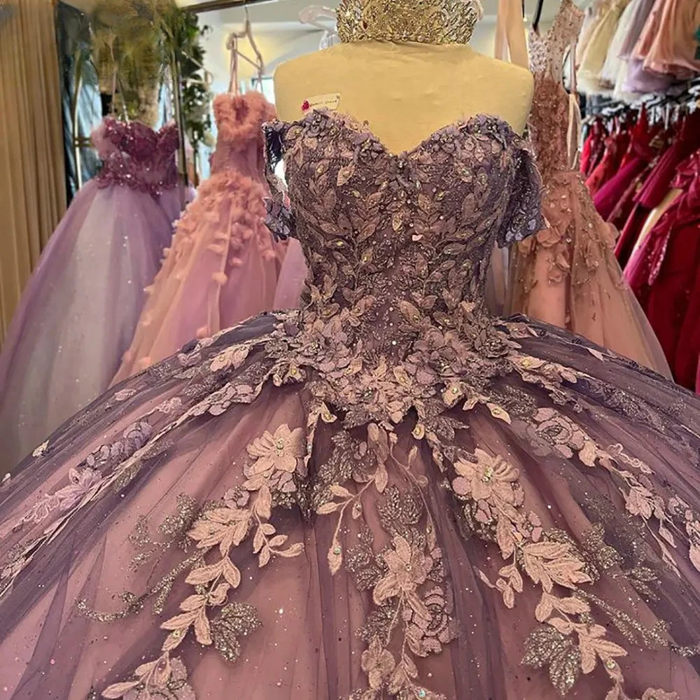 

Saudi Arabic Luxury Quinceanera Dresses Sweetheart Flower Applique Ball Gown Vestido De 15 16 Anos Prom Birthday Party Dress