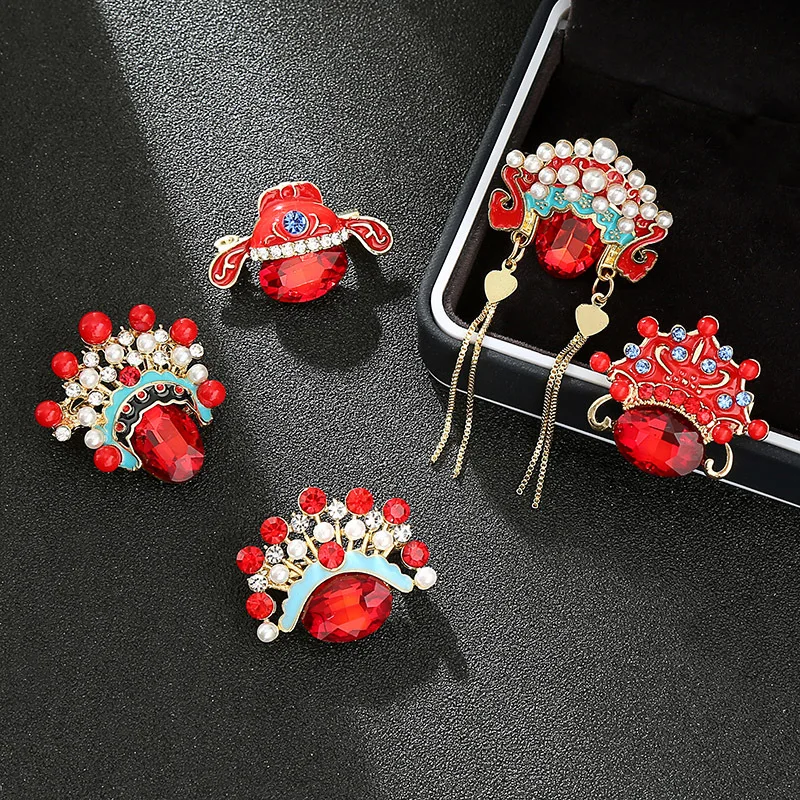 Peking Opera Brooch Pin Novelly Chinese Style Collar pin Peking Opera Design Brooch couple Men's Women Suit Neckline Decoration
Peking Opera Brooch Pin Novelly Chinese Style Collar pin Peking Opera Design Brooch couple Men's Women Suit Neckline Decoration