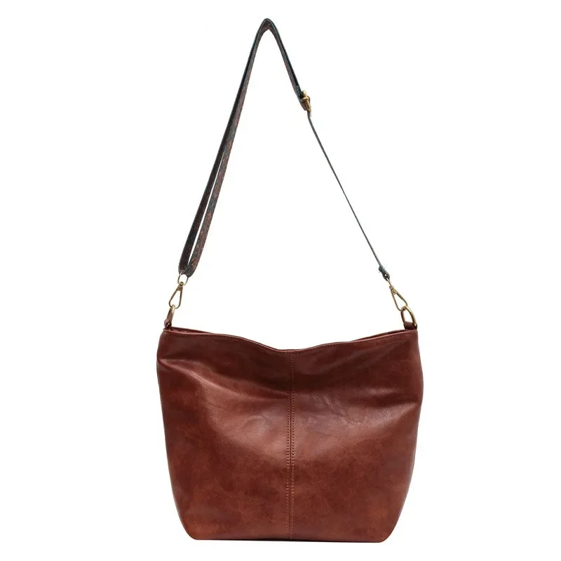 Women's Large Capacity Bag New Retro Broadband One Shoulder Crossbody Bag High Quality Commuting Bucket Bag
Women's Large Capacity Bag New Retro Broadband One Shoulder Crossbody Bag High Quality Commuting Bucket Bag