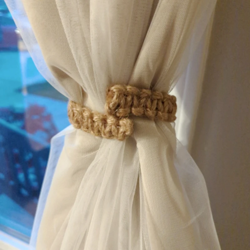 1pcs Vintage Jute Curtain Buckle Clip Tie Back Curtain Strap Hand Woven Twist Knotted Curtain Holder Tieback Home Decoration
1pcs Vintage Jute Curtain Buckle Clip Tie Back Curtain Strap Hand Woven Twist Knotted Curtain Holder Tieback Home Decoration