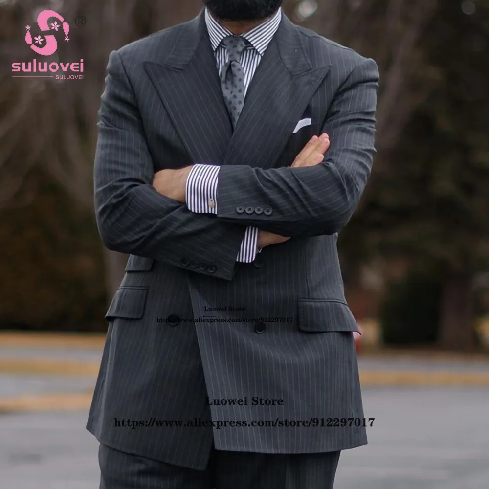 Fashion Striped Double Breasted Suits For Men 2 Piece Jacket Pants Set Business Blazer Formal Groom Wedding Peaked Lapel Tuxedos
Fashion Striped Double Breasted Suits For Men 2 Piece Jacket Pants Set Business Blazer Formal Groom Wedding Peaked Lapel Tuxedos