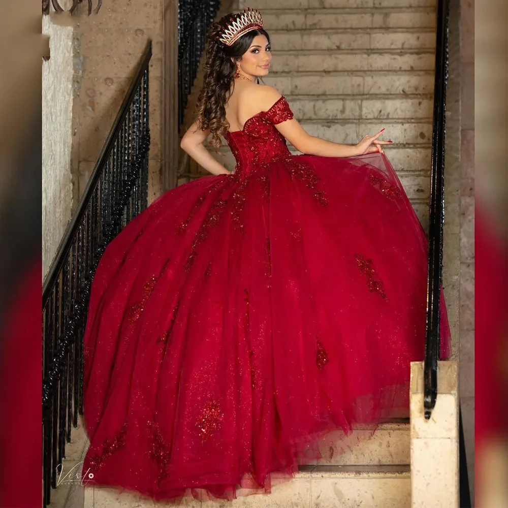Red Princess Quinceanera Dresses 2024 Applique Ball Gown Party Dress Lace Up Birthday Mexican Meninas De 15 Anos Porno Plus Size
Red Princess Quinceanera Dresses 2024 Applique Ball Gown Party Dress Lace Up Birthday Mexican Meninas De 15 Anos Porno Plus Size