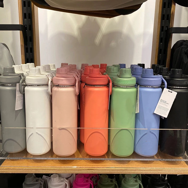 710ml Lulu Insulated Water Cup Sports Bottle Water Bottles Stainless Steel Pure Titanium Vacuum Portable Leakproof Outdoor Cup
710ml Lulu Insulated Water Cup Sports Bottle Water Bottles Stainless Steel Pure Titanium Vacuum Portable Leakproof Outdoor Cup