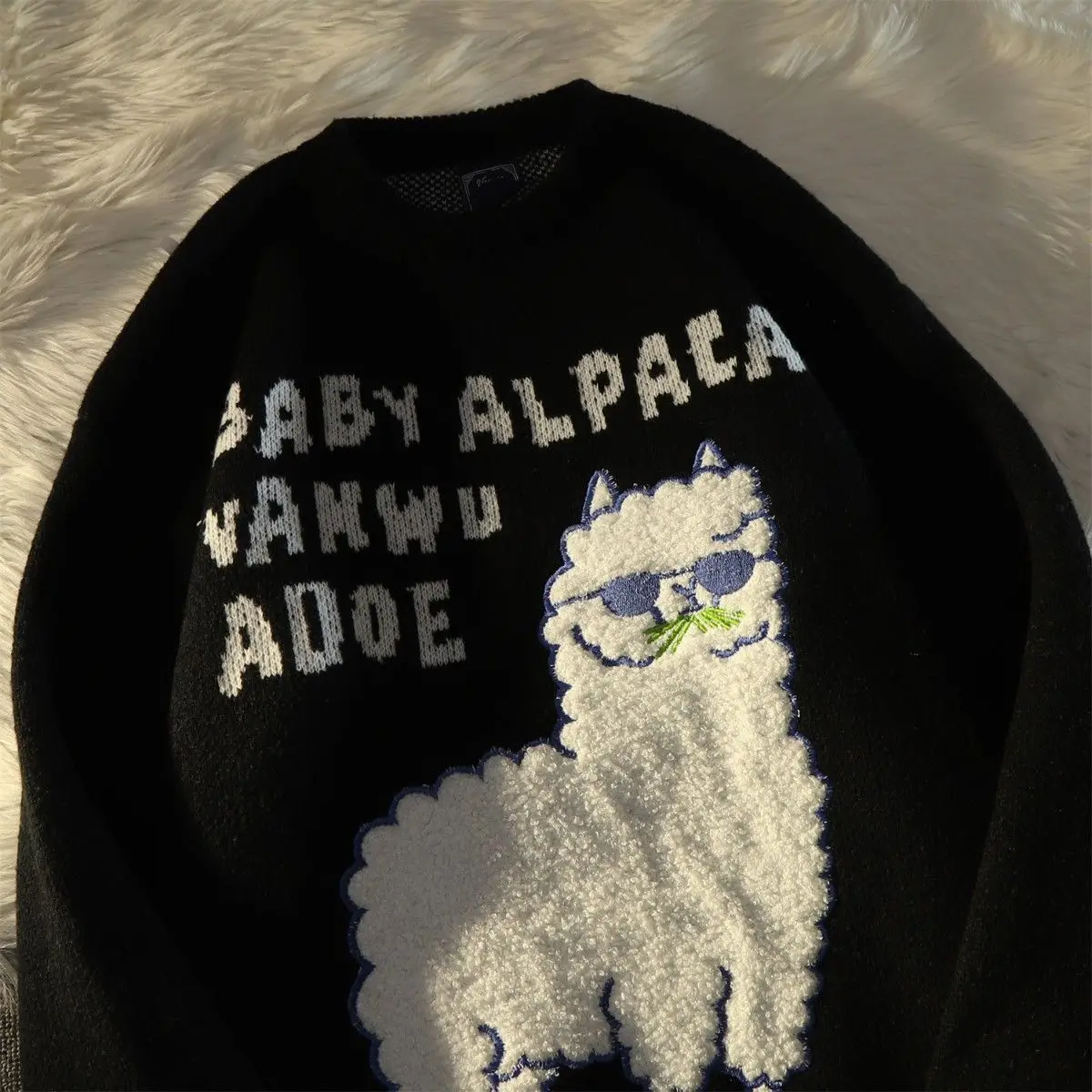 Autumn and winter thickened towel embroidered alpaca sweater men lazy style trendy loose Korean style Hong Kong style sweater
Autumn and winter thickened towel embroidered alpaca sweater men lazy style trendy loose Korean style Hong Kong style sweater