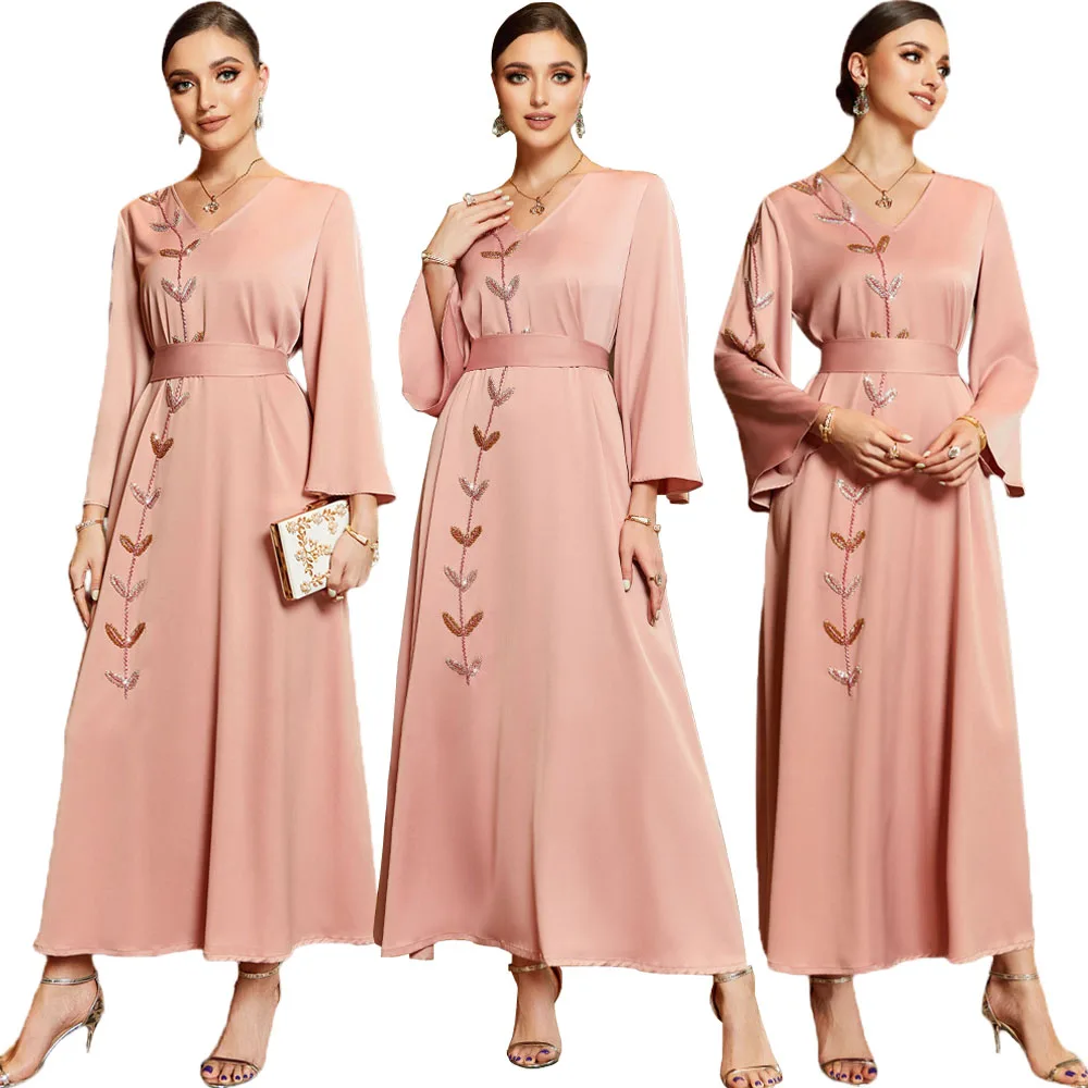 Satin Middle East Fashion Muslim Women Luxury Diamonds Abaya Long Maxi Dress Turkey Dubai Kaftan Evening Eid Party Morocco Gowns
Satin Middle East Fashion Muslim Women Luxury Diamonds Abaya Long Maxi Dress Turkey Dubai Kaftan Evening Eid Party Morocco Gowns