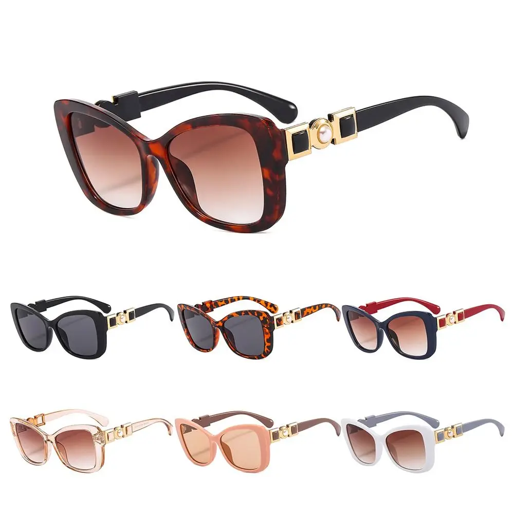 Luxury Trendy Eyewear Punk Butterfly-Shaped Women Pearl Sunglasses Lady Shades Sun Glasses 
Luxury Trendy Eyewear Punk Butterfly-Shaped Women Pearl Sunglasses Lady Shades Sun Glasses