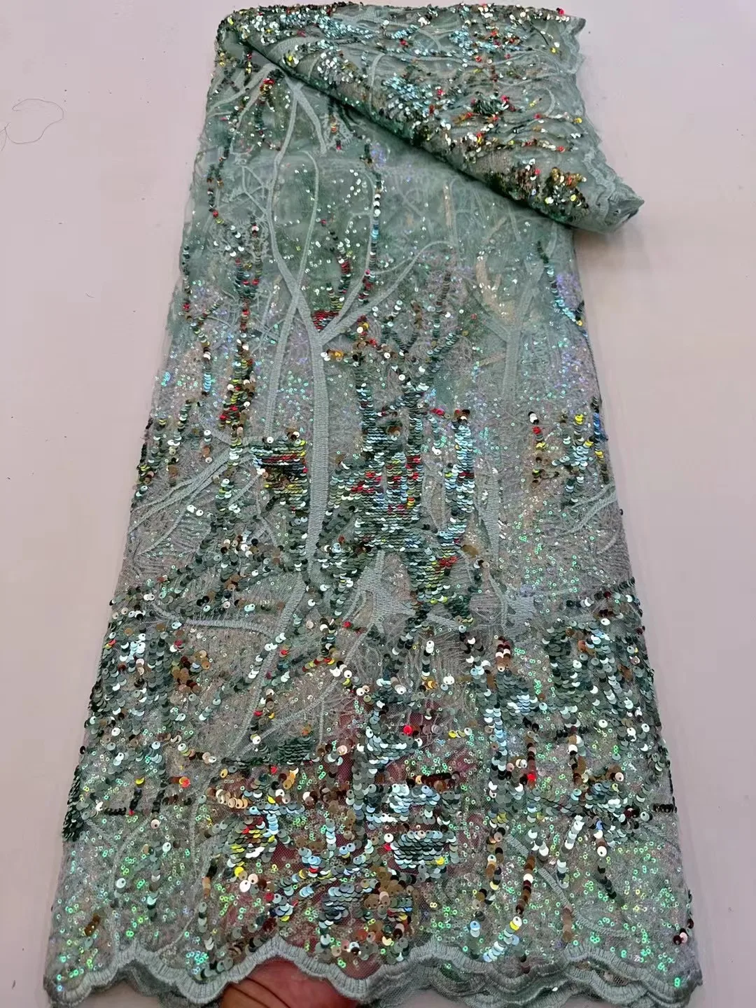 Green African French Tulle Lace Fabric with Sequins, Embroidered Nigerian Mesh, Net Laces for Party and Wedding
Green African French Tulle Lace Fabric with Sequins, Embroidered Nigerian Mesh, Net Laces for Party and Wedding