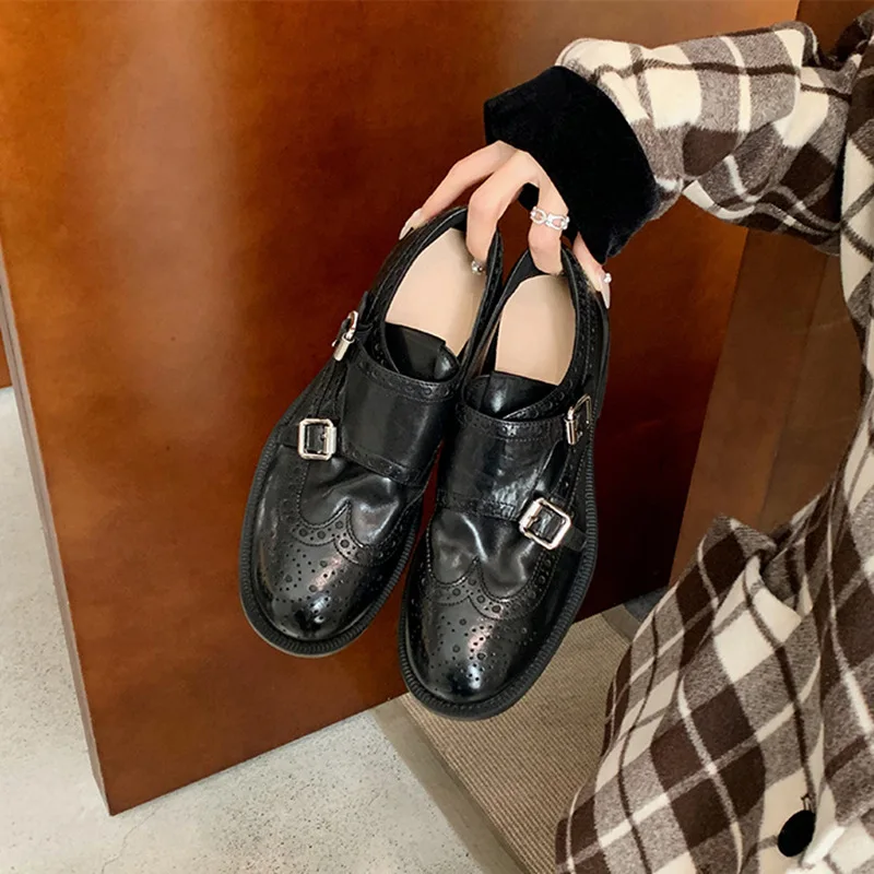 Retro carved genuine leather thick sole small leather shoes for women's spring British style belt buckle loafers single shoes
Retro carved genuine leather thick sole small leather shoes for women's spring British style belt buckle loafers single shoes
