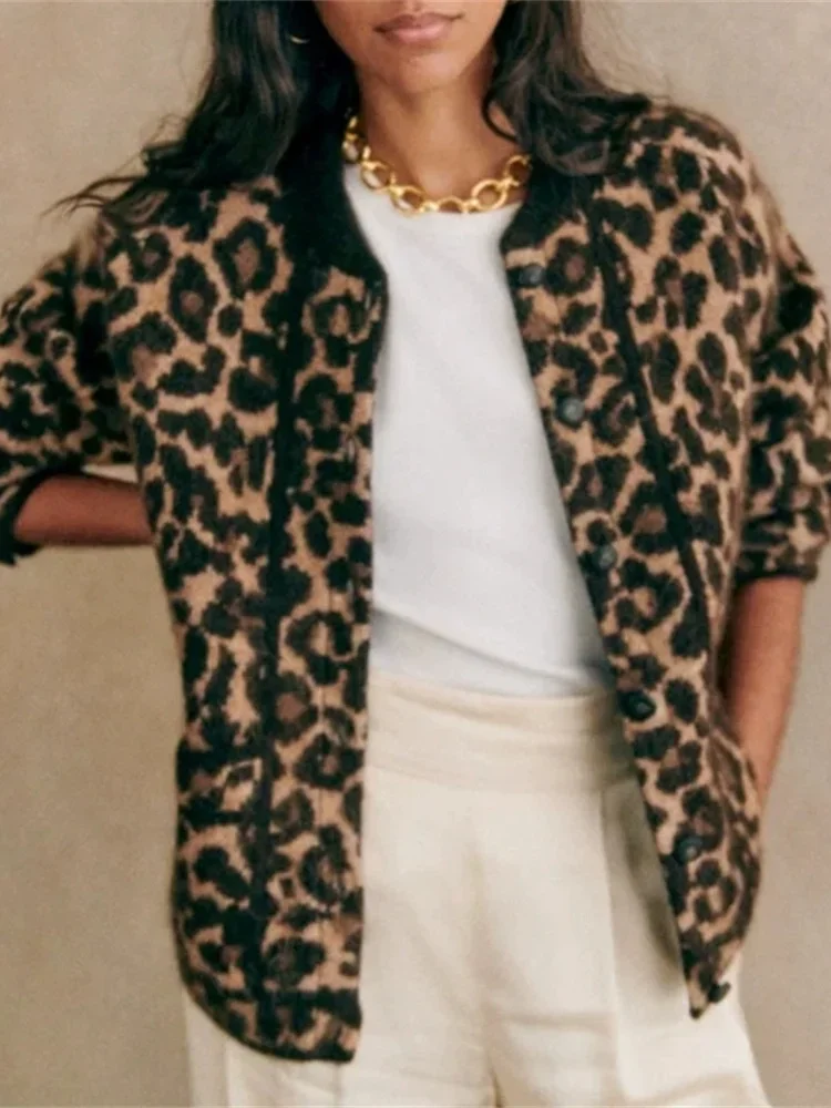 Women Baseball Jacket Leopard Pattern Casual Winter New O-neck Single-Breasted Coat
Women Baseball Jacket Leopard Pattern Casual Winter New O-neck Single-Breasted Coat