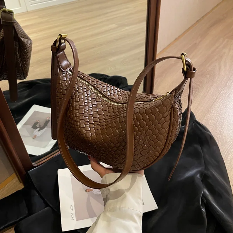 

Women's Bags New Korean Single Shoulder Dumpling Bun High End Western Style Designer Luxury Underarm Bag Weaving Crossbody Bags