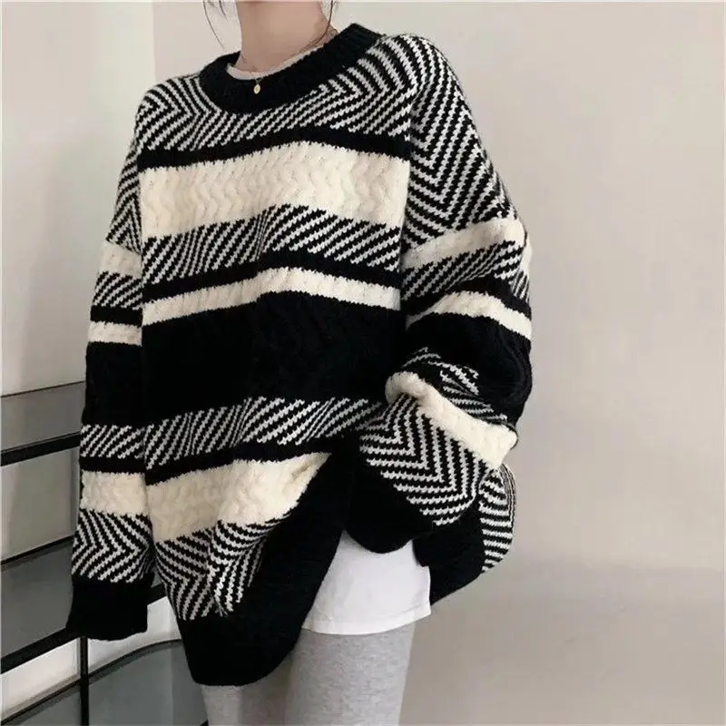 Striped Pullover Sweater Men and Women Autumn and Winter Hong Kong Style Versatile Knitwear Korean Version Loose Casual Top Ins
Striped Pullover Sweater Men and Women Autumn and Winter Hong Kong Style Versatile Knitwear Korean Version Loose Casual Top Ins