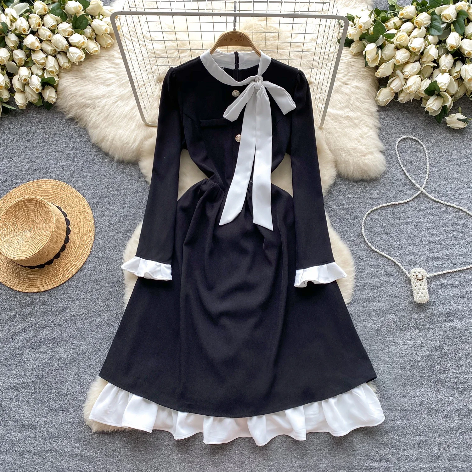 VANOVICH French Style Sweet Luxury Dress Women's Autumn and Winter New Stitching Design Stand Collar Bow Temperament Long Dress
VANOVICH French Style Sweet Luxury Dress Women's Autumn and Winter New Stitching Design Stand Collar Bow Temperament Long Dress