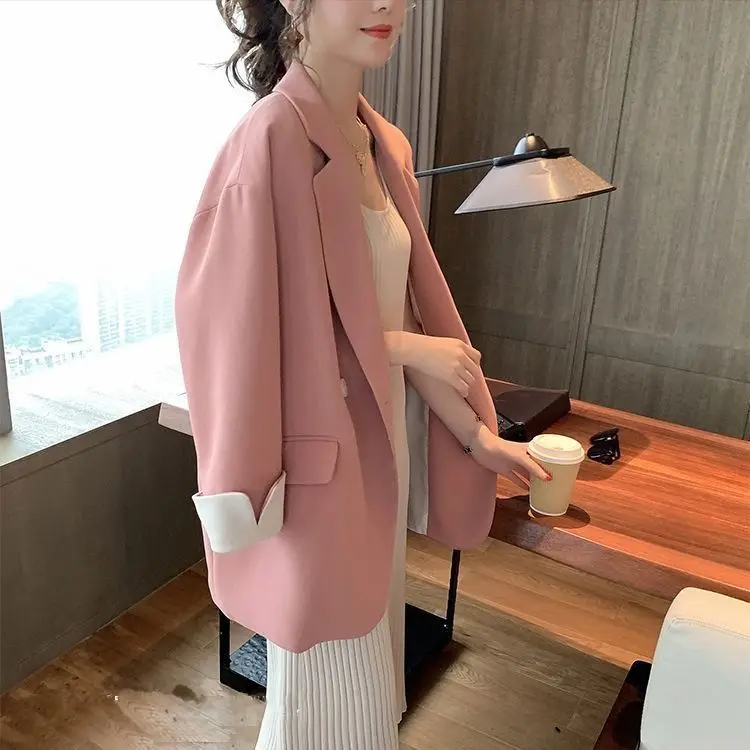 Korean Style Pink Women's Small Suit Jacket Loose Casual Chic Suit Spring and Autumn 2023 New Mid-length Office Lady Blazer Top
Korean Style Pink Women's Small Suit Jacket Loose Casual Chic Suit Spring and Autumn 2023 New Mid-length Office Lady Blazer Top