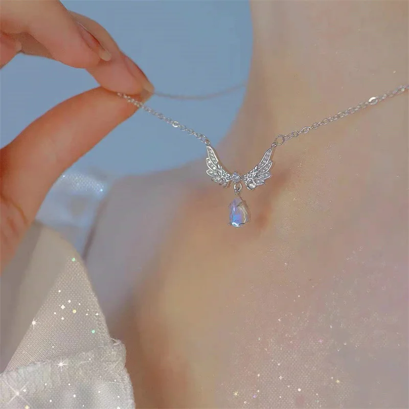 

Корейская мода, подвеска в виде крыла с кристаллами, ожерелье, цепочка до ключиц для женщин и девушек, модные ювелирные изделия, подарки